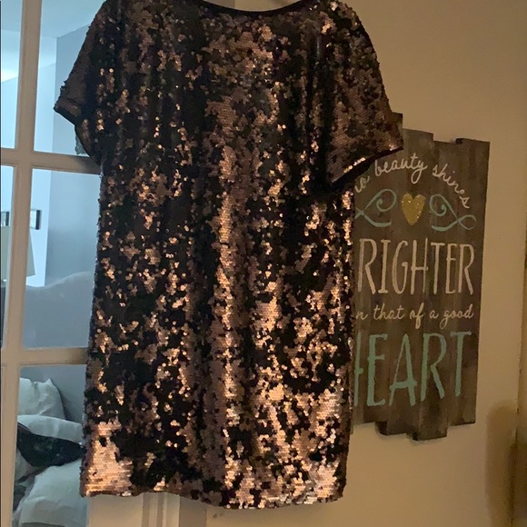 Sequin Swing Dress - Picture 3 of 3
